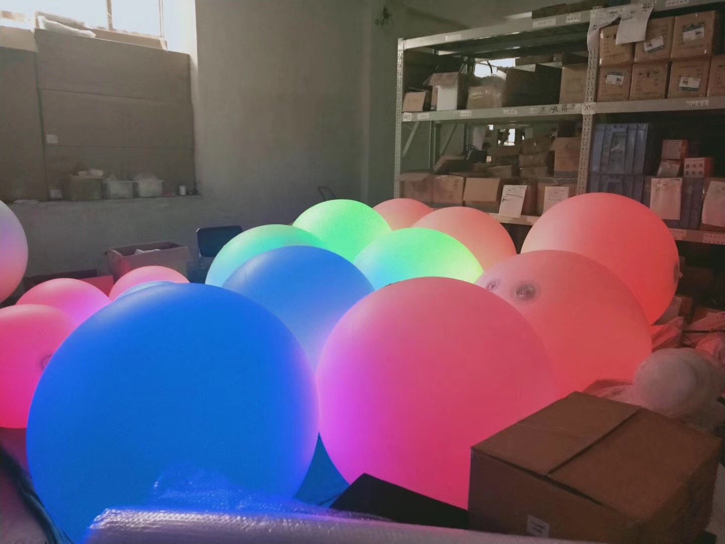 LED Inflatable Touching Colore - Led Balloon Light 评论和价格